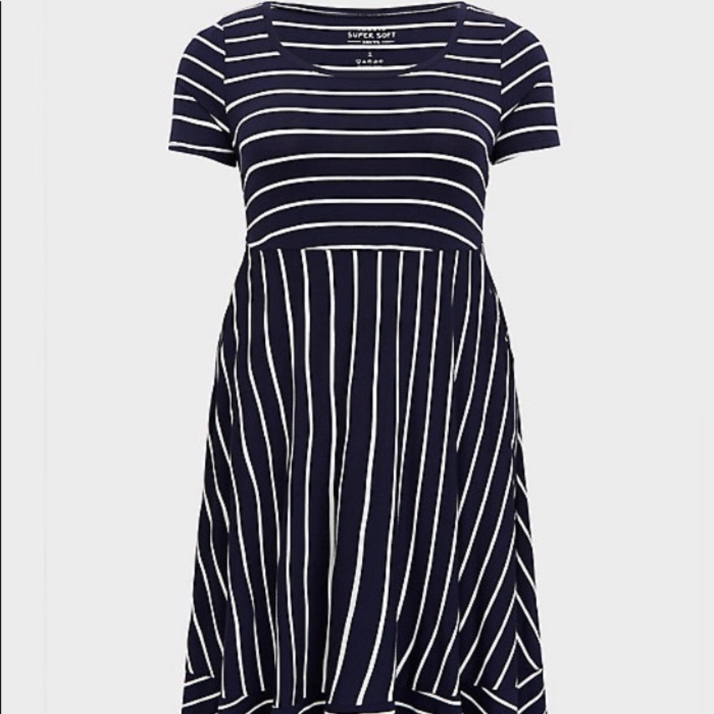 SUPER SOFT NAVY & WHITE STRIPE MIDI DRESS